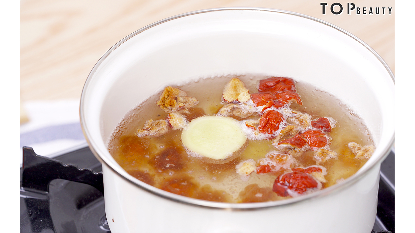 桃膠紅棗桂圓茶約20分鐘