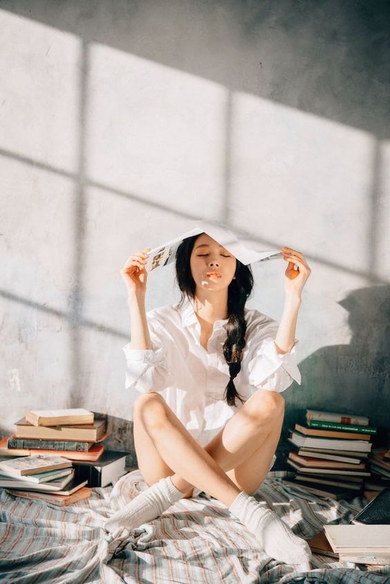 girl with white shirt