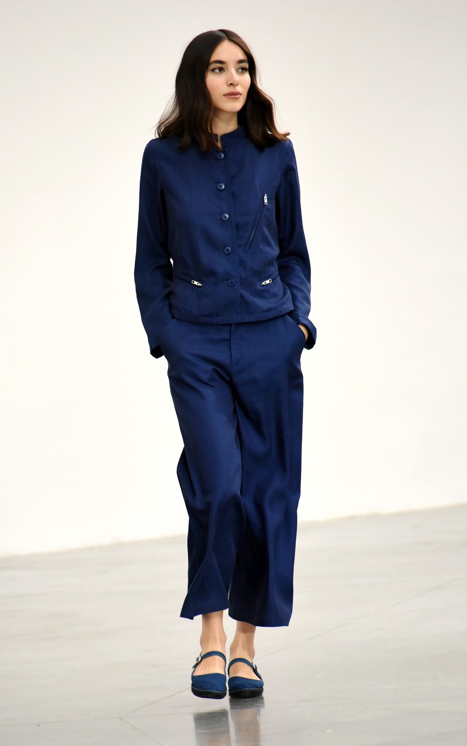 agnes b pantone 2020 classic blue
