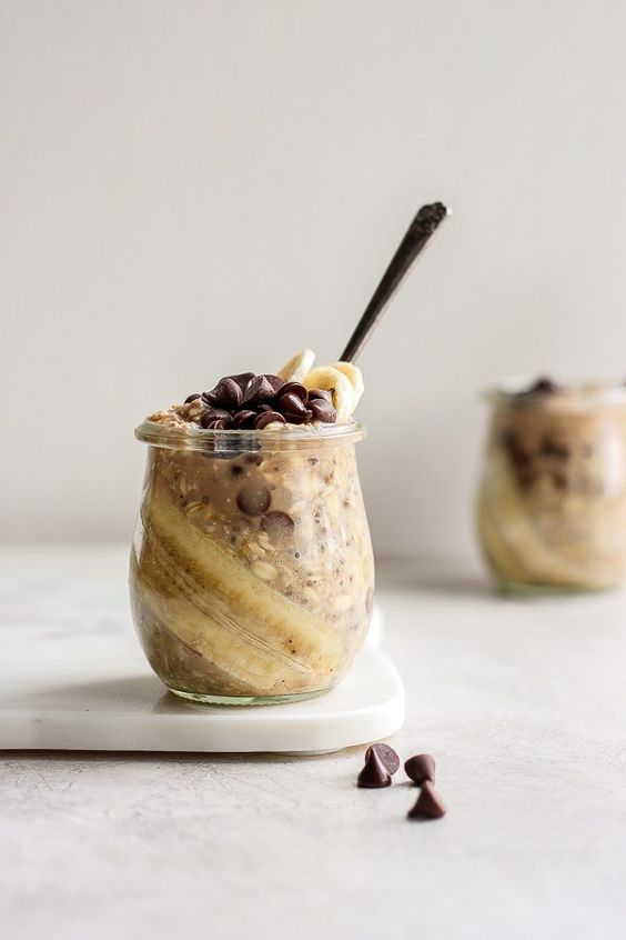 花生醬巧克力隔夜燕麥