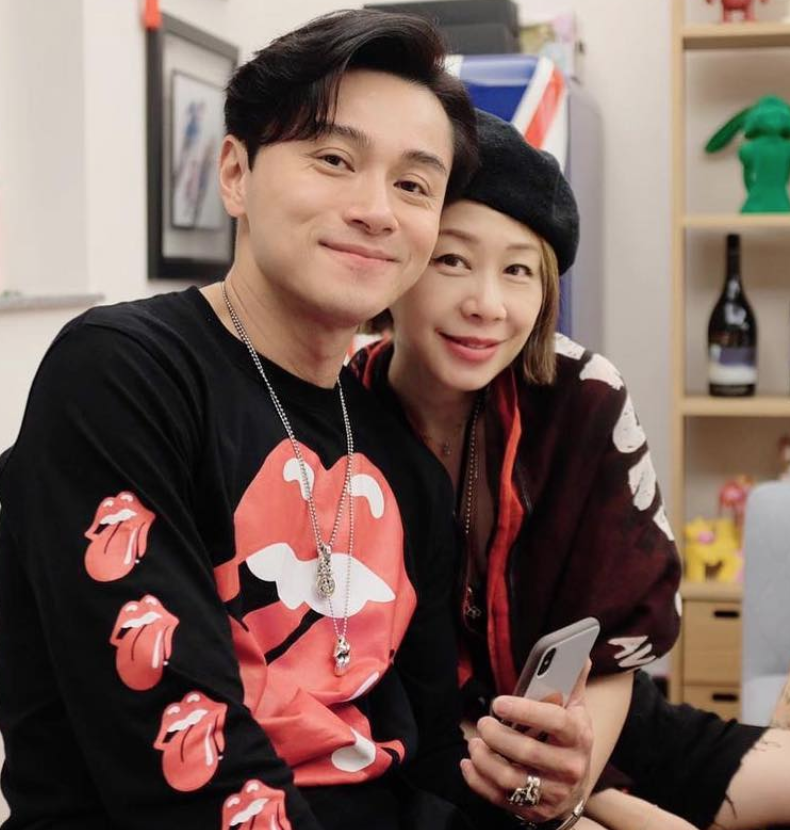 【絕世好老公】黃浩然為賺錢養老婆戒掉18年煙癮,親身整玫瑰燈贈老婆,而且還一直保持零緋聞!