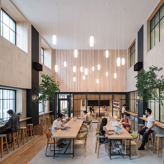 【辦公室人生】 職場老鳥才會明白的硬道理 「不過問私事，不曝露隱私」