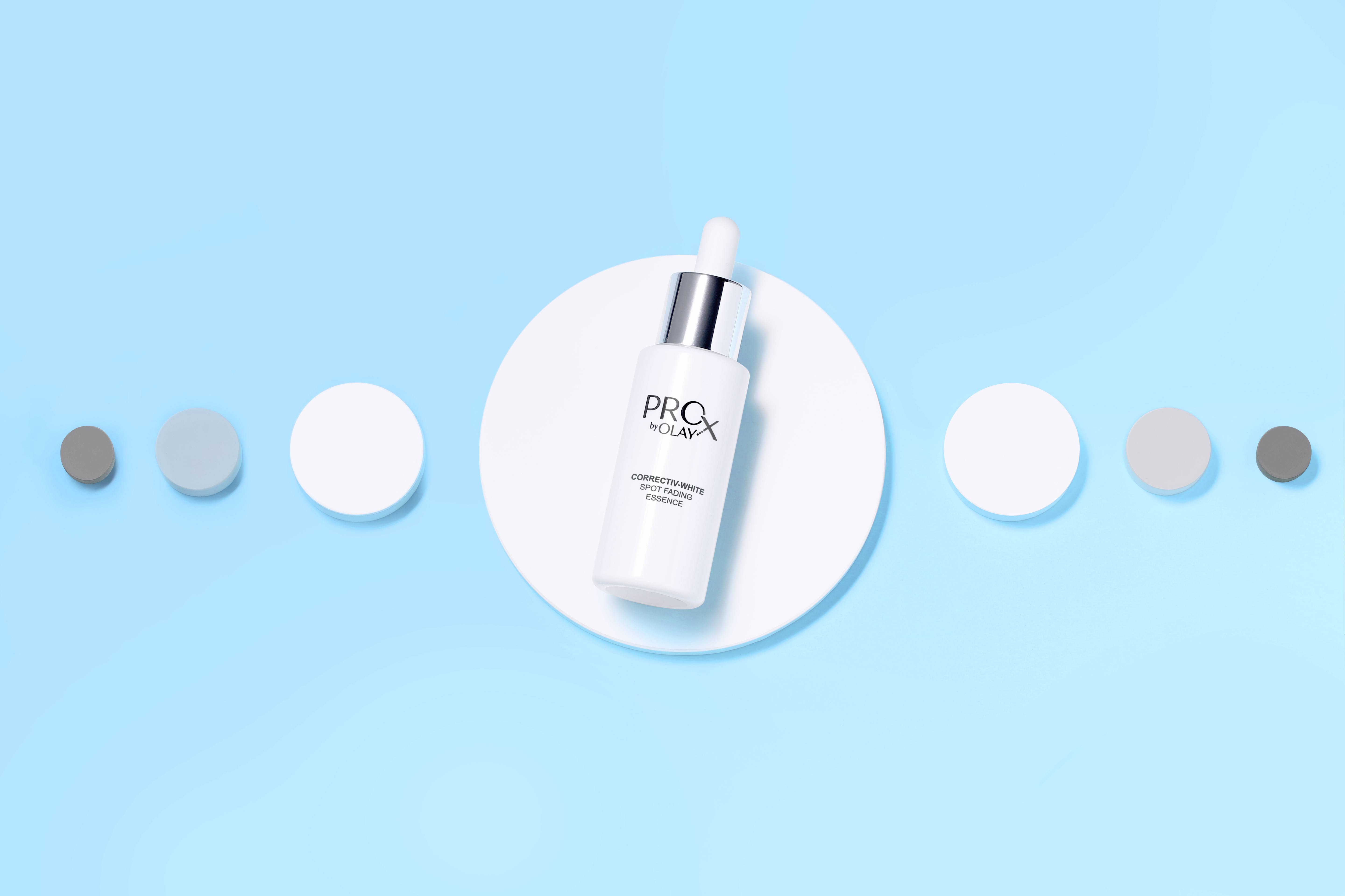 小資女必入手!KOL熱推 「1+1開架神級精華」,淡紋、淡斑效果超有感,性價比爆登!