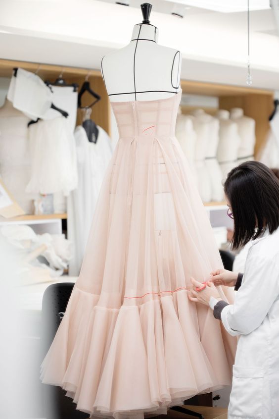 【奧斯卡2020】名人的「戰服」大部分都會歸還給設計師,唯獨是她會全部買下來