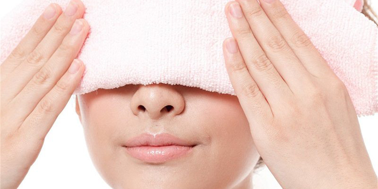 眼部浮腫應該冰敷定熱敷?解析3大眼腫因素和應對方法快速消腫