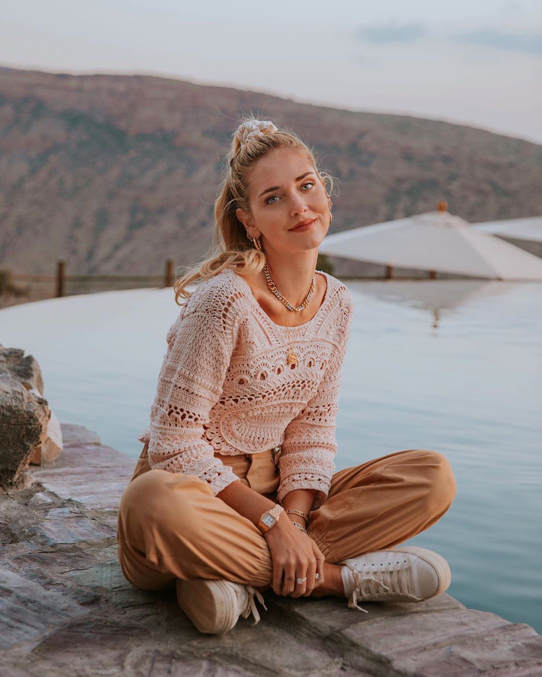 手殘也能紮出時尚造型！5款大腸髮圈造型輕鬆提升時尚度