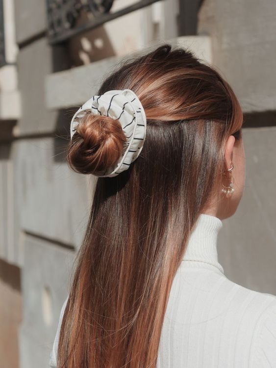 手殘也能紮出時尚造型！5款大腸髮圈造型輕鬆提升時尚度