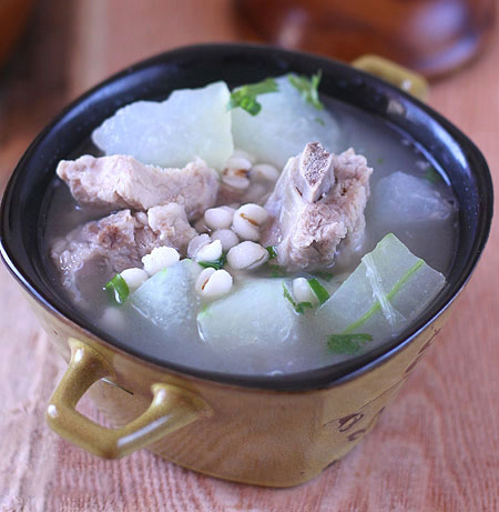 【湯水食譜】3款簡易春季排毒養生湯 滅甩贅肉不是夢