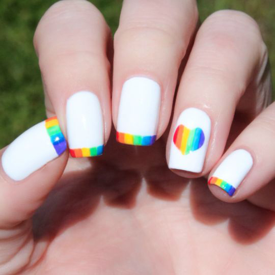 【2020春夏美甲提案】看再久也不會膩的指甲彩繪 「你也能擁有屬於自己的一道彩虹」