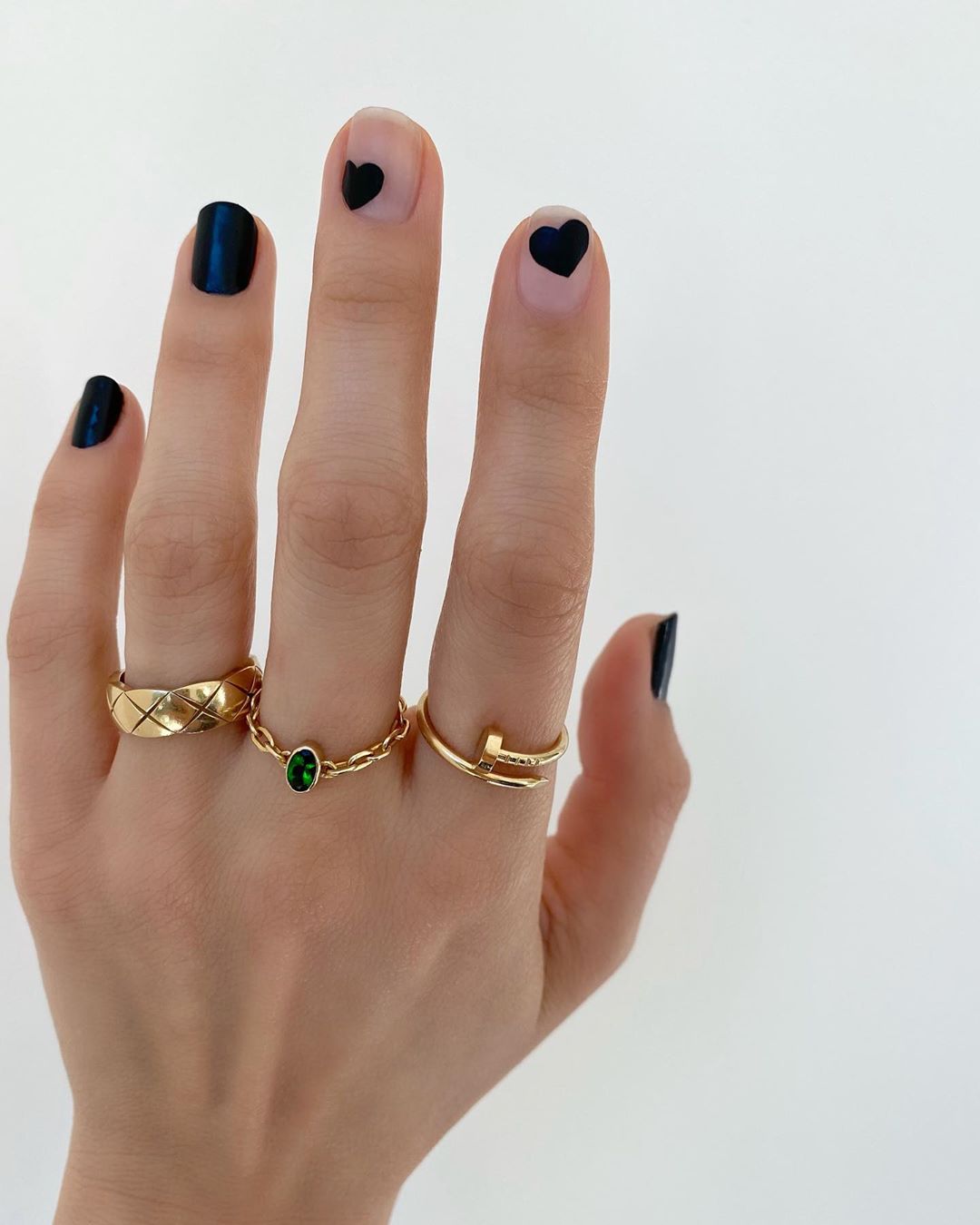 DARK NAIL