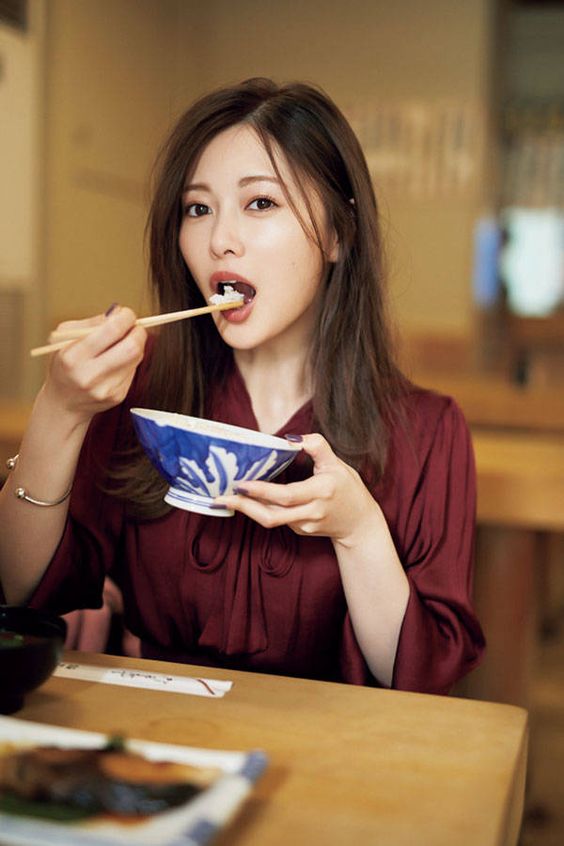  食鹽過多體重居高不下！鹽然人變肥的3大原因 研究：高鹽分會讓你吃下更多 