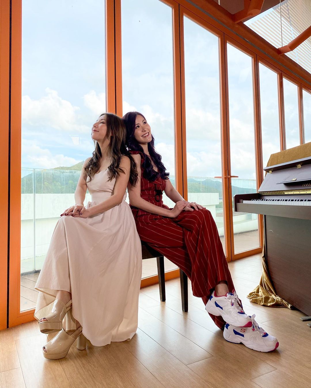 譚嘉儀巨聲幫出身如今唱而優則演