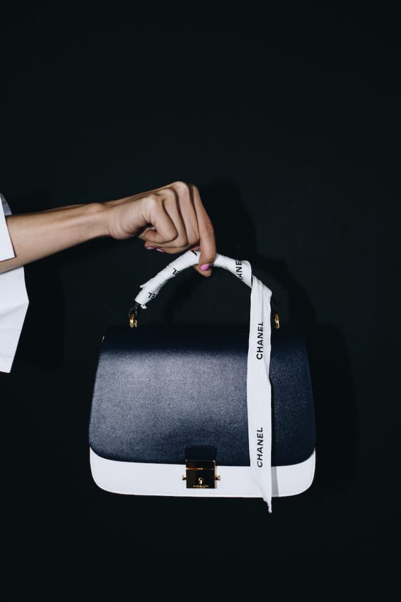 平凡無奇的緞帶多種用途！髮箍、髮帶、鞋帶、耳環 絕對好看到令你驚艷！