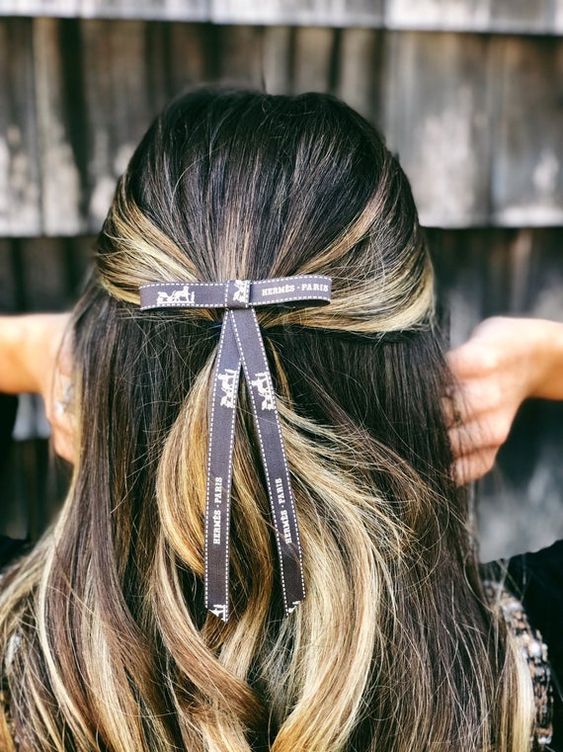 平凡無奇的緞帶多種用途！髮箍、髮帶、鞋帶、耳環 絕對好看到令你驚艷！