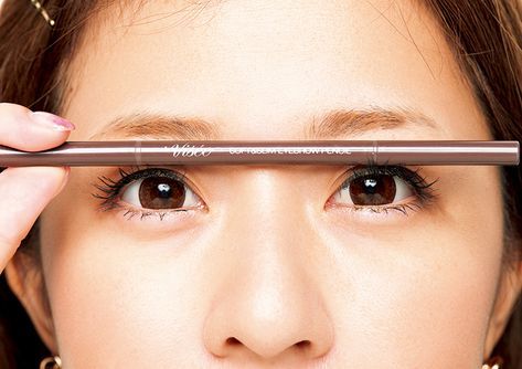 【修眉技巧】畫好眉型修剪雜毛 簡單幾步驟 新手也能輕鬆修出自然眉型不失敗