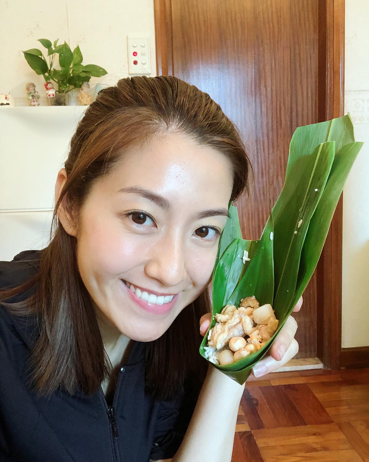 陳自瑤唯美婚紗照演獨角戲?「做自己的女王,活出自己」暗示同王浩信玩完?
