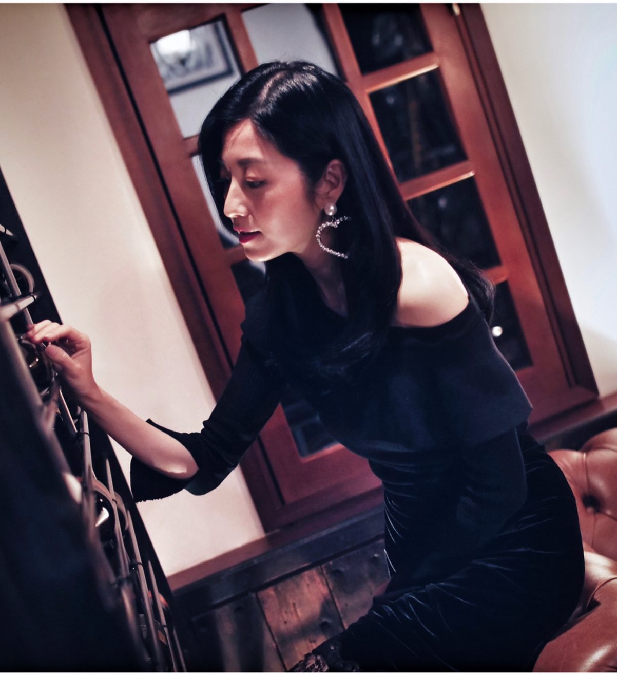陳自瑤唯美婚紗照演獨角戲?「做自己的女王,活出自己」暗示同王浩信玩完?
