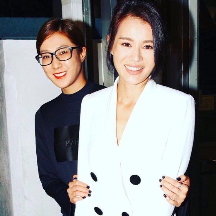 有一種遠距離朋友 不會因少見面而變得疏遠 反而從外國回來放下行李就即刻想見你