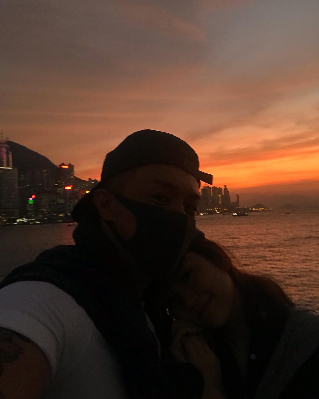 張繼聰甘心做謝安琪的私人攝影師 鏡頭下謝安琪似印傭 張繼聰立即幽默護妻