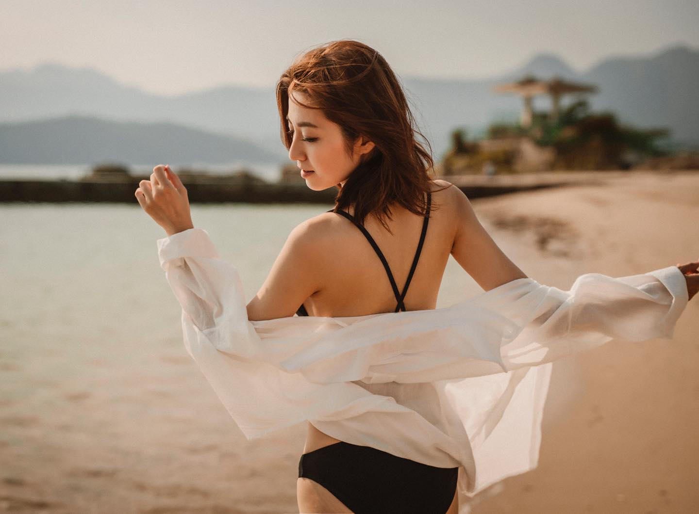 陳自瑤唯美婚紗照演獨角戲?「做自己的女王,活出自己」暗示同王浩信玩完?