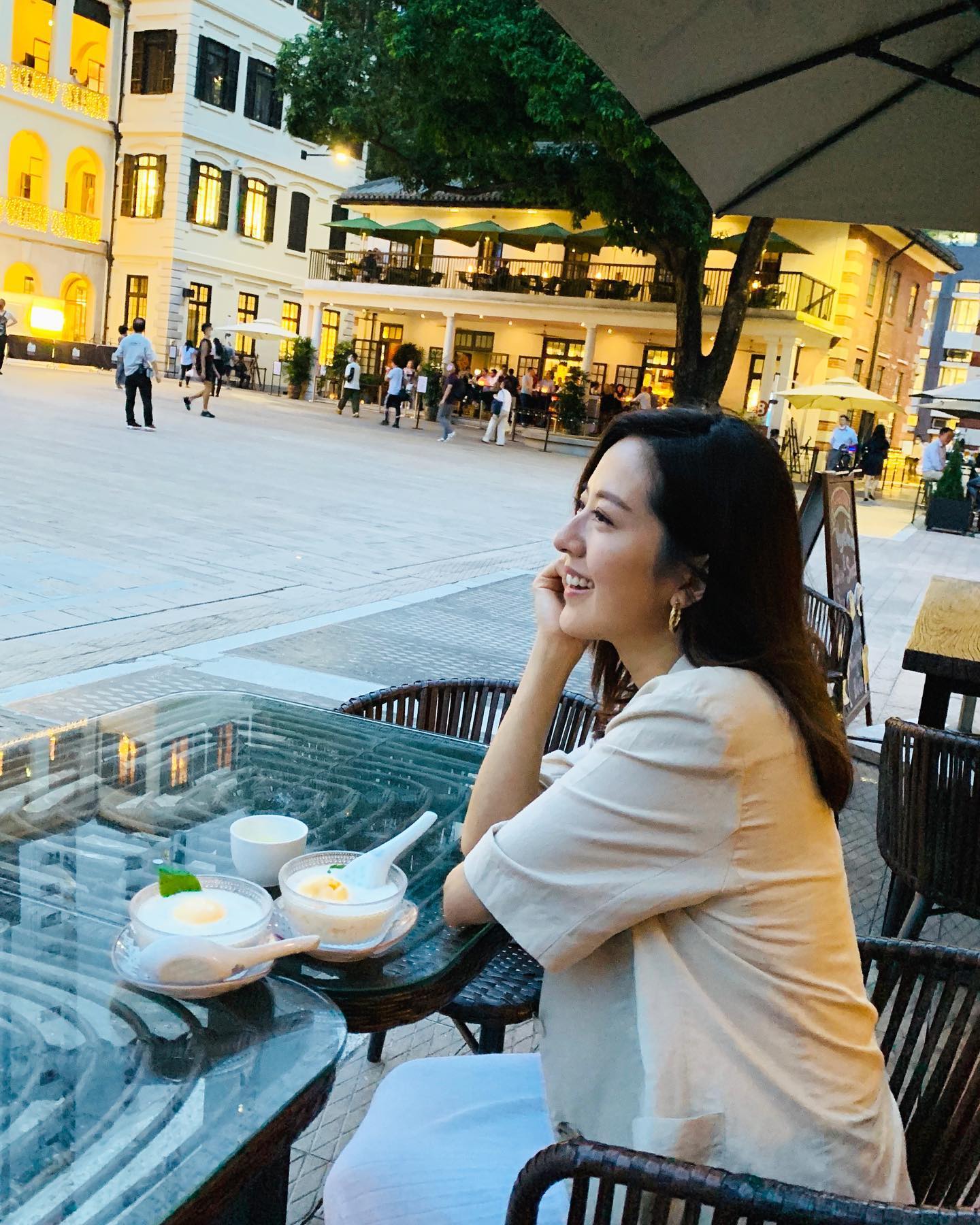 唐詩詠「絕世好女友」卻情路坎坷 是因為被原生家庭影響 導致過分收藏自己？