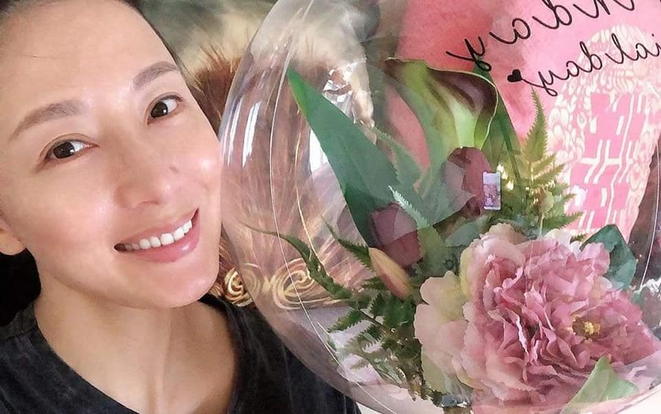 楊怡公屋長大 靠努力由零對白路人做到視后 如今終於捱出豪宅