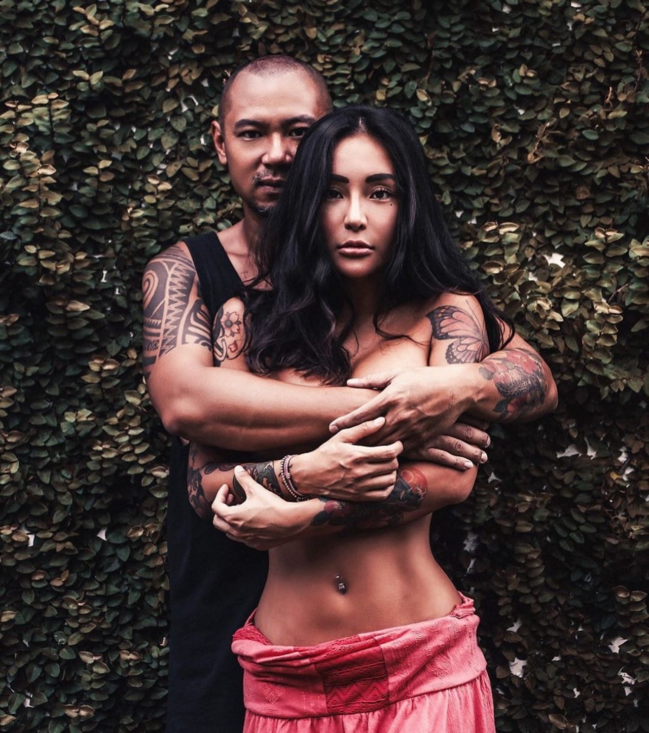 ！梁云菲受不了金剛「窒息式的愛」1200