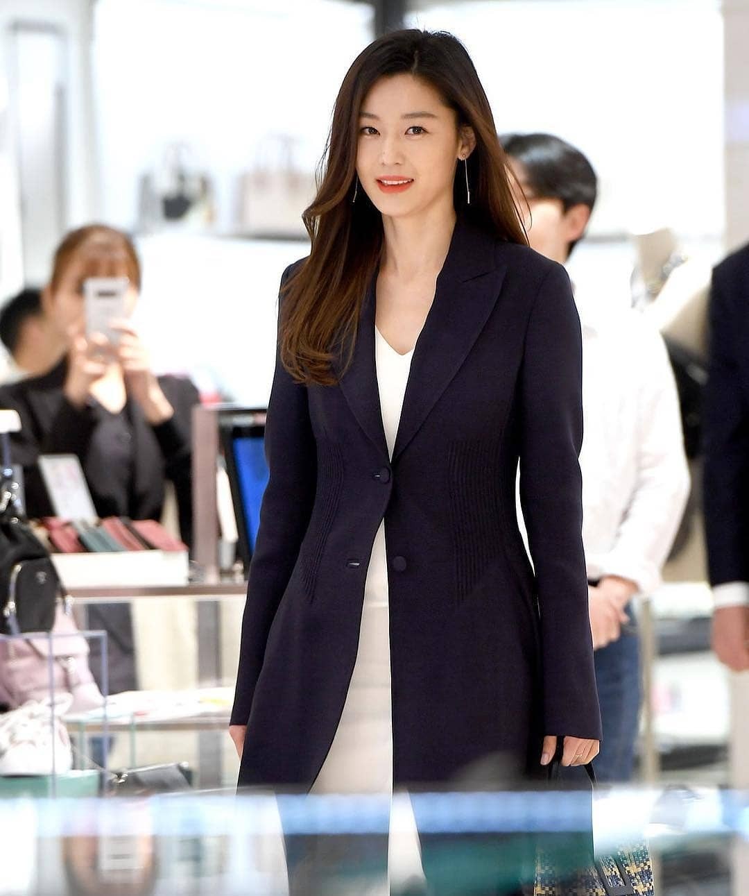 39歲全智賢生兩胎身材美翻天