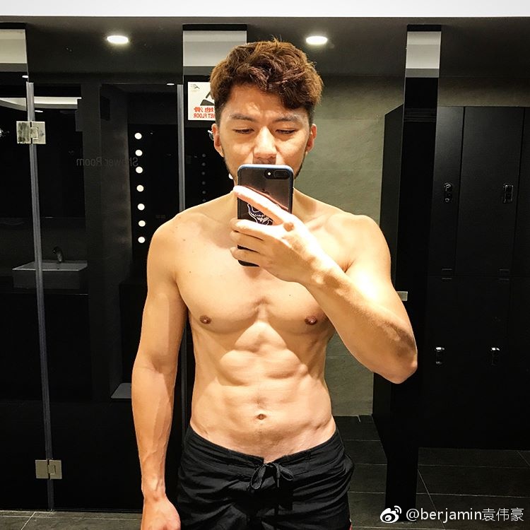 【袁偉豪張寶兒】袁偉豪人生低潮剛好張寶兒出現 在寶兒出意外怕失去她 才成就了愛情