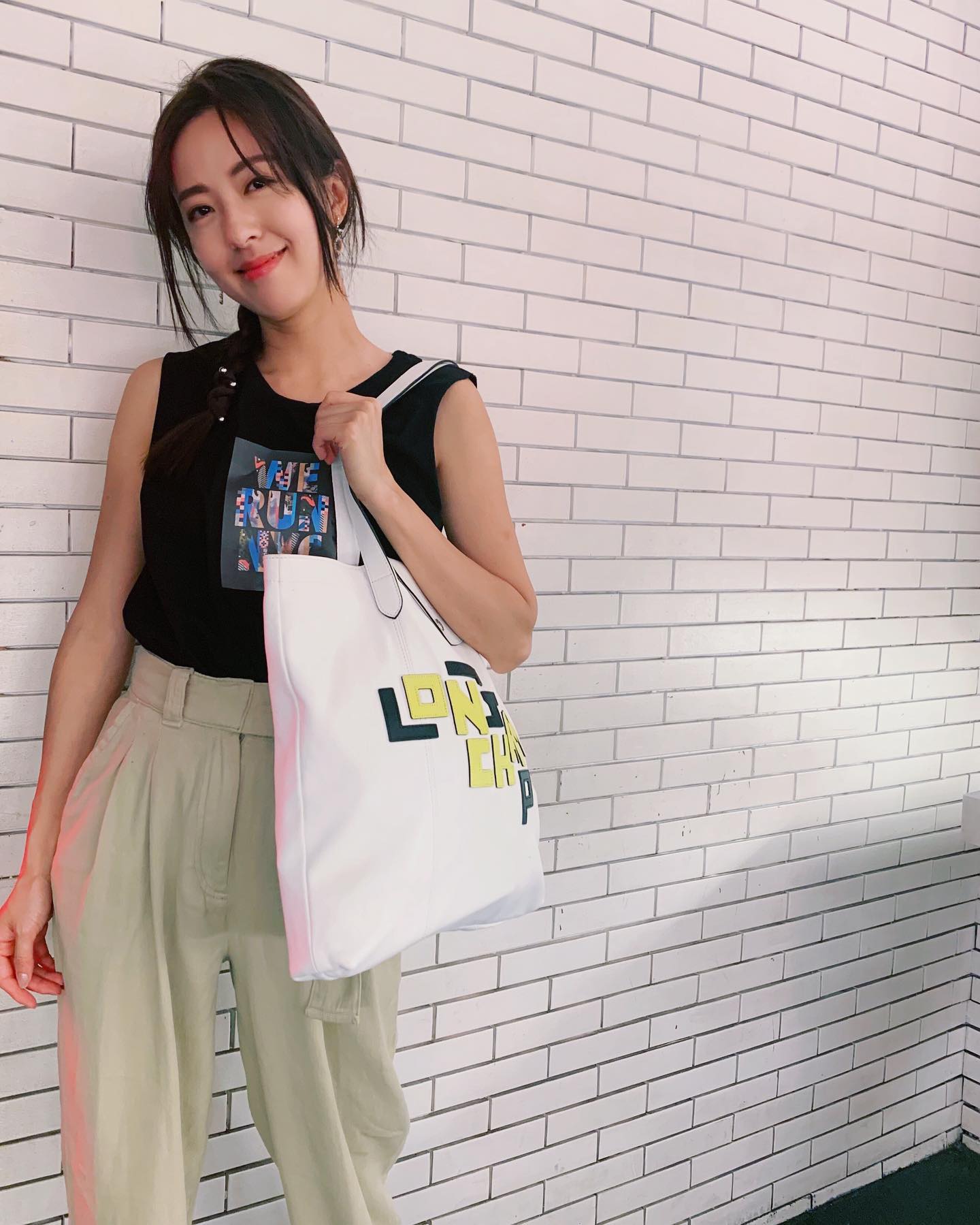 唐詩詠「絕世好女友」卻情路坎坷 是因為被原生家庭影響 導致過分收藏自己？