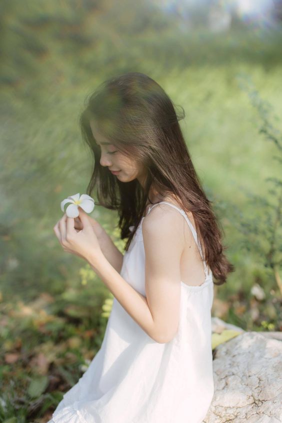 張愛玲寫給女生的5個愛情哲理：不管你的條件有多差總會有個人在愛你