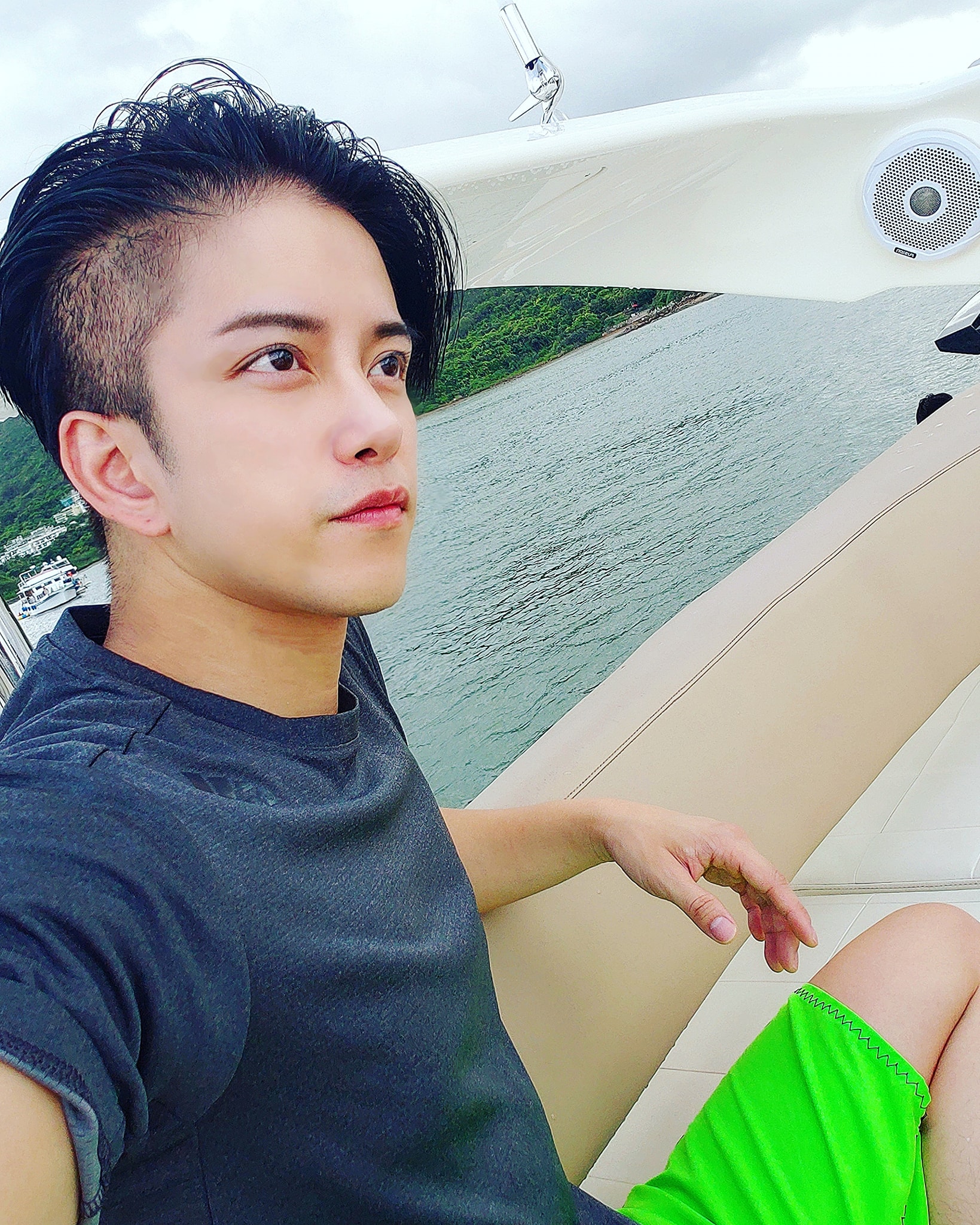 張彥博破碎家庭出身 曾不能接受父母再婚到後來釋懷 如今更買車接載繼父出入醫院