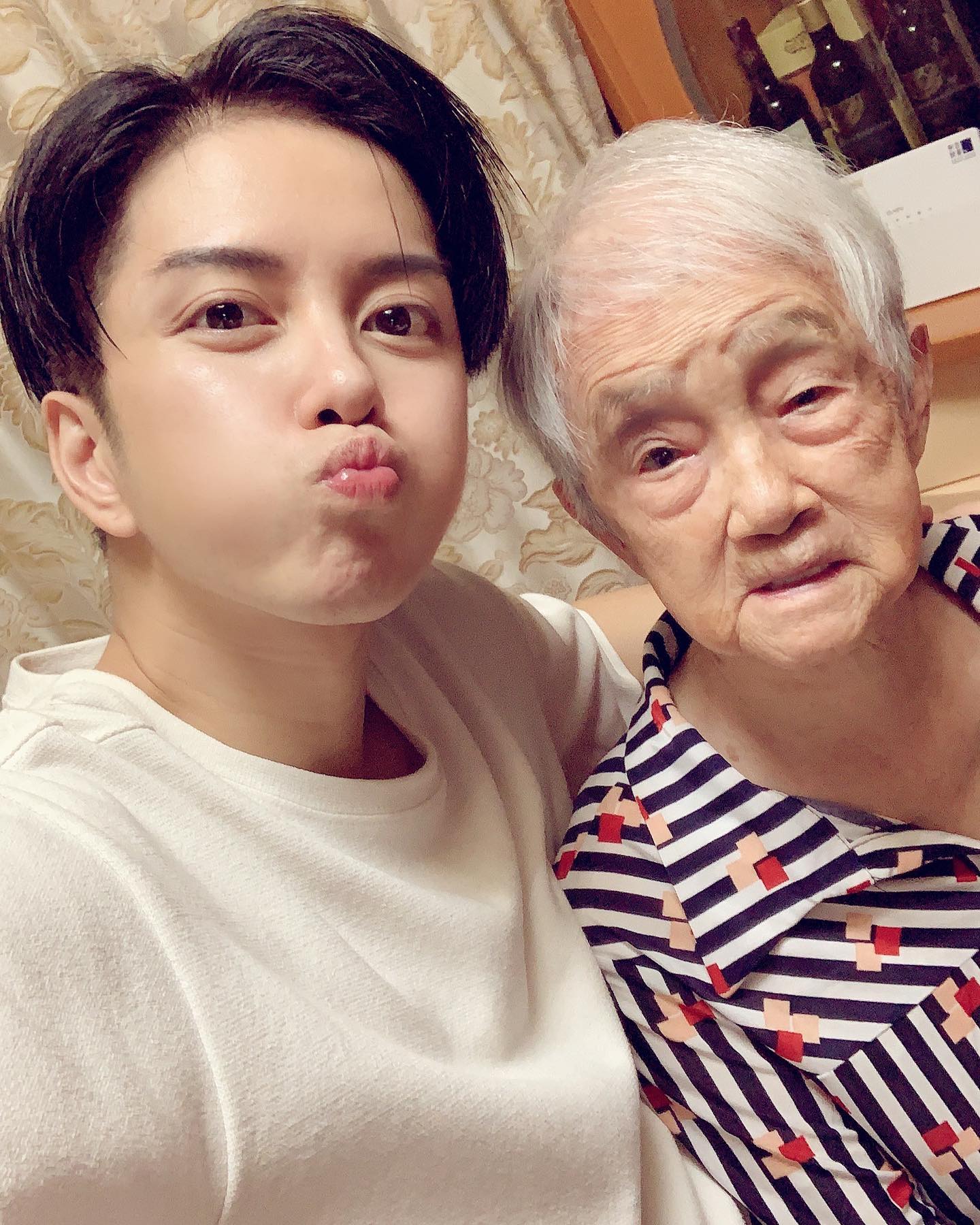 張彥博破碎家庭出身 曾不能接受父母再婚到後來釋懷 如今更買車接載繼父出入醫院