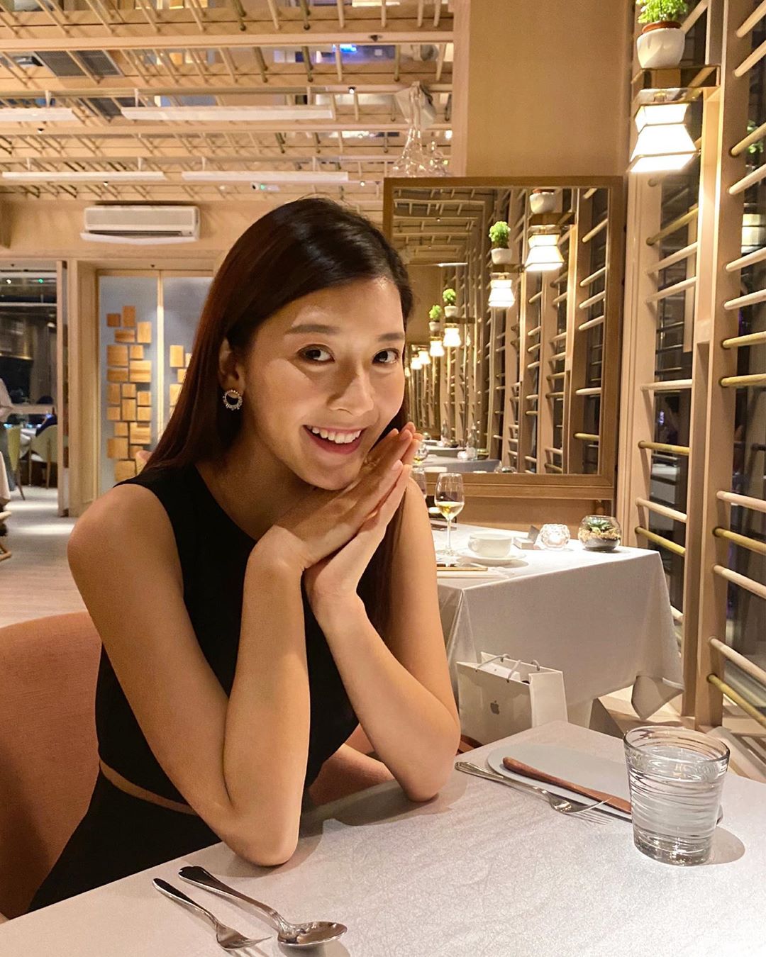 余香凝驚傳未婚懷孕!IG貼文疑似暗示懷孕亦不否認 下個月同保險界才俊奉子成婚