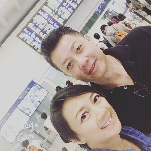 楊婉儀甘同丈夫共患難 為還欠債抵押港姐后冠 港姐變平民 現移居美國重新開始