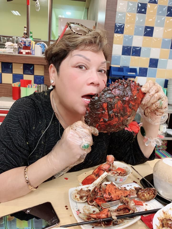 肥媽擔憂老公病情 直播時痛哭 負擔600萬醫療費無怨言 皆因「沒東西比他更重要」