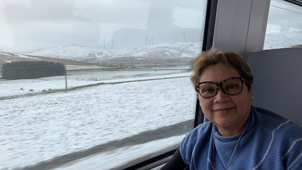 肥媽擔憂老公病情 直播時痛哭 負擔600萬醫療費無怨言 皆因「沒東西比他更重要」