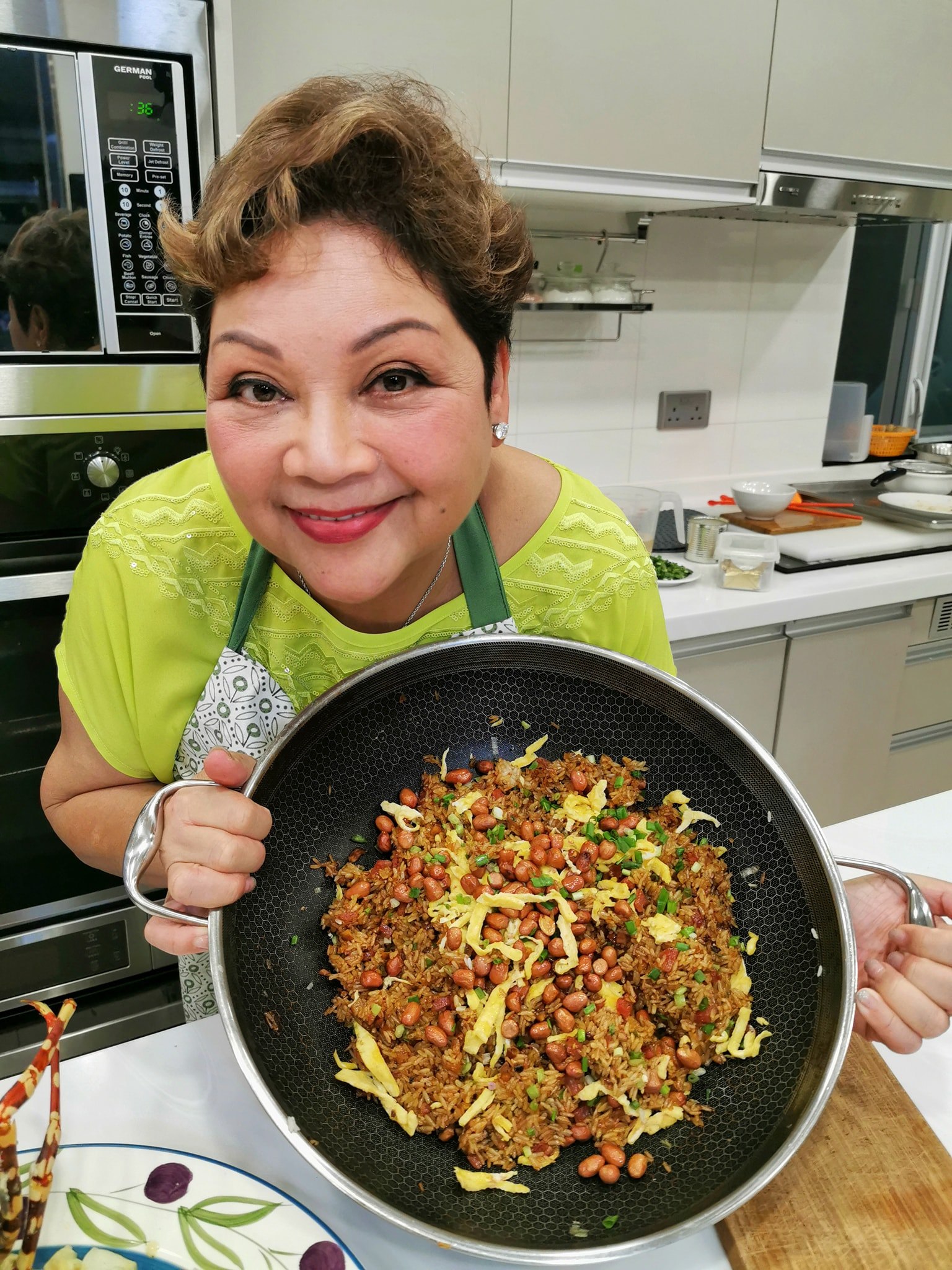 肥媽擔憂老公病情 直播時痛哭 負擔600萬醫療費無怨言 皆因「沒東西比他更重要」