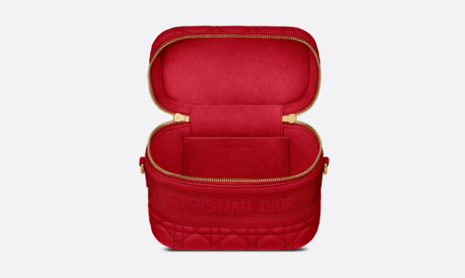 【Dior 2021手袋】必入皮革化妝箱手袋 復古又實用 Saddle等換上奶茶色掀起熱潮