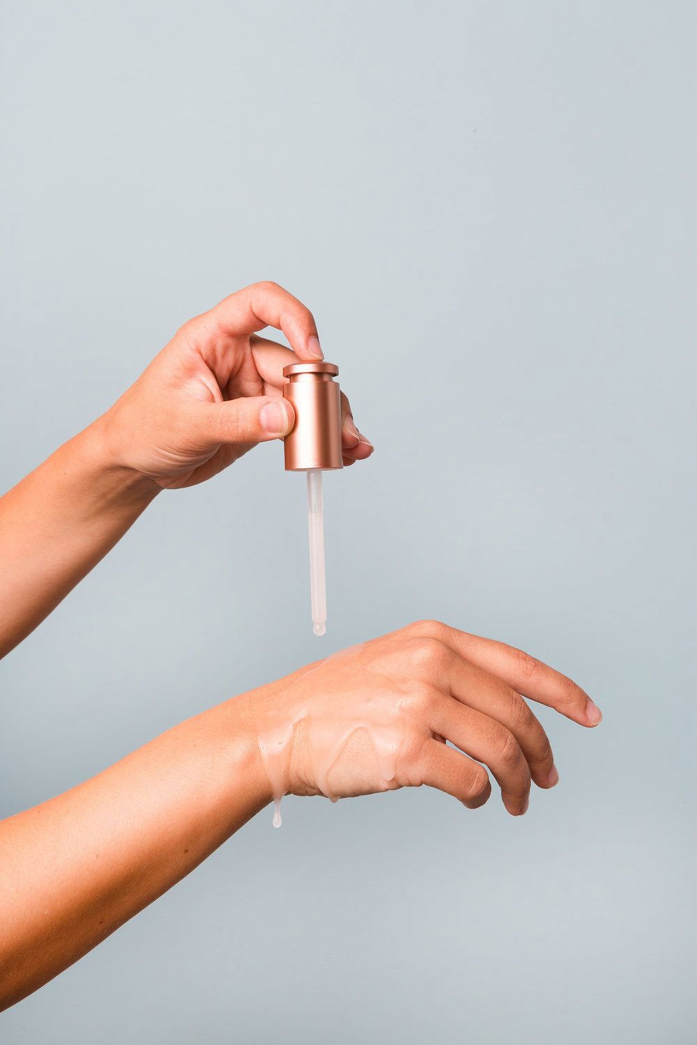 迷思四:油性肌膚可以使用精華液嗎?