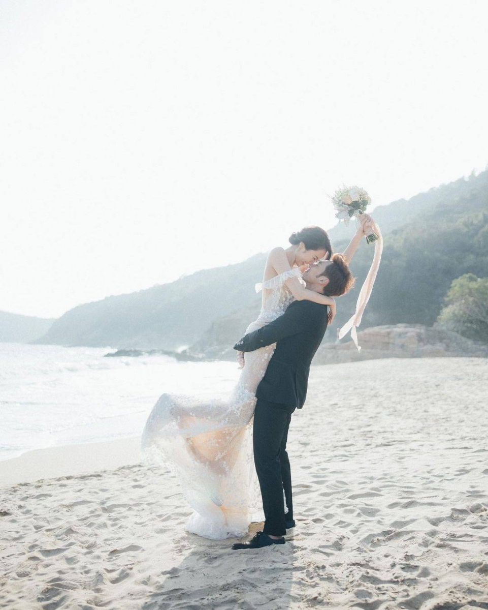 麥秋成 湯怡元宵節入紙註冊結婚 麥秋成視湯怡為女王儘量滿足她證明湯怡嫁對人 Topbeauty