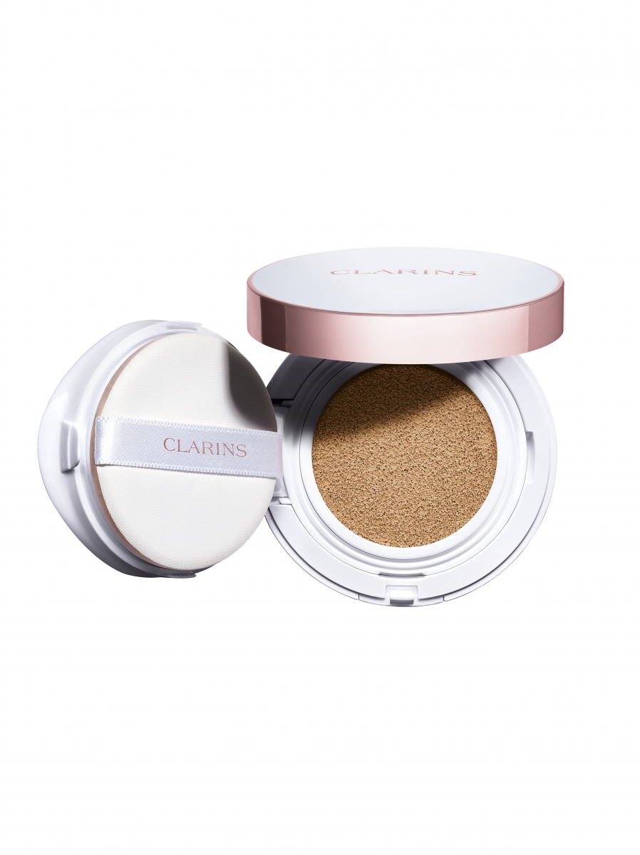 Clarins Bright_plus_cushion_open_103
