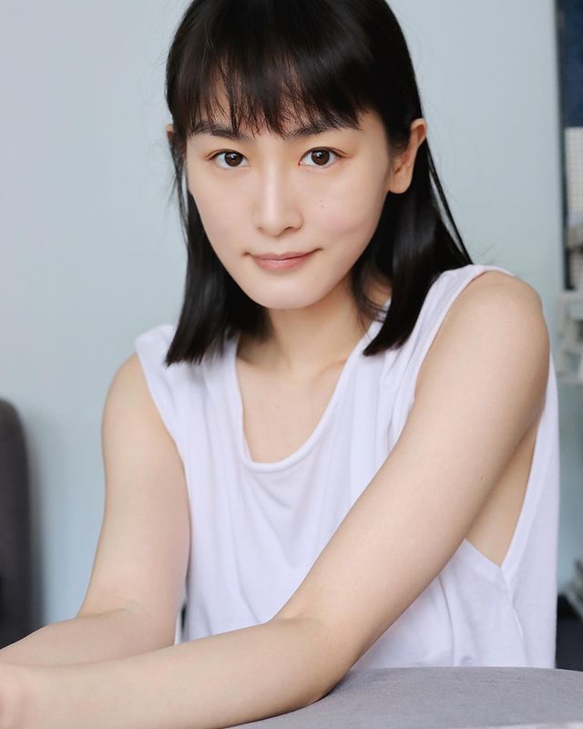 【2021髮型趨勢】顯小臉又具氣質感