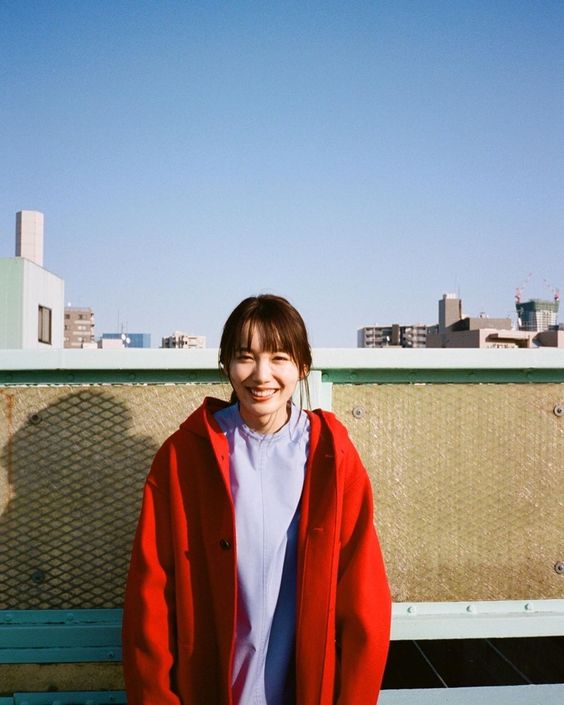 別浪費時間去實踐別人的期望，不要等到最終才後悔沒有為自己認真活一次。