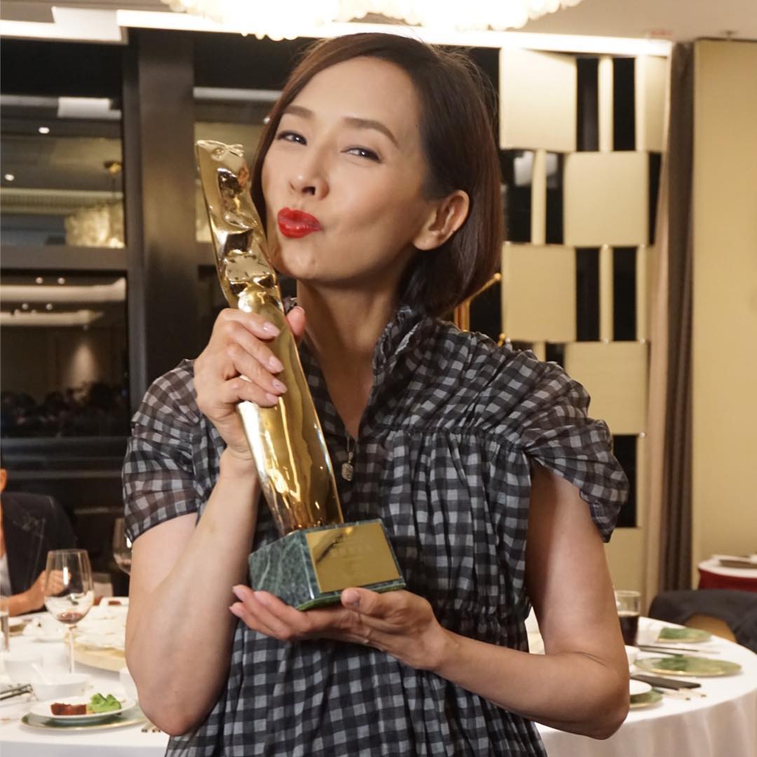 毛姐曾奪第58屆亞太影后。