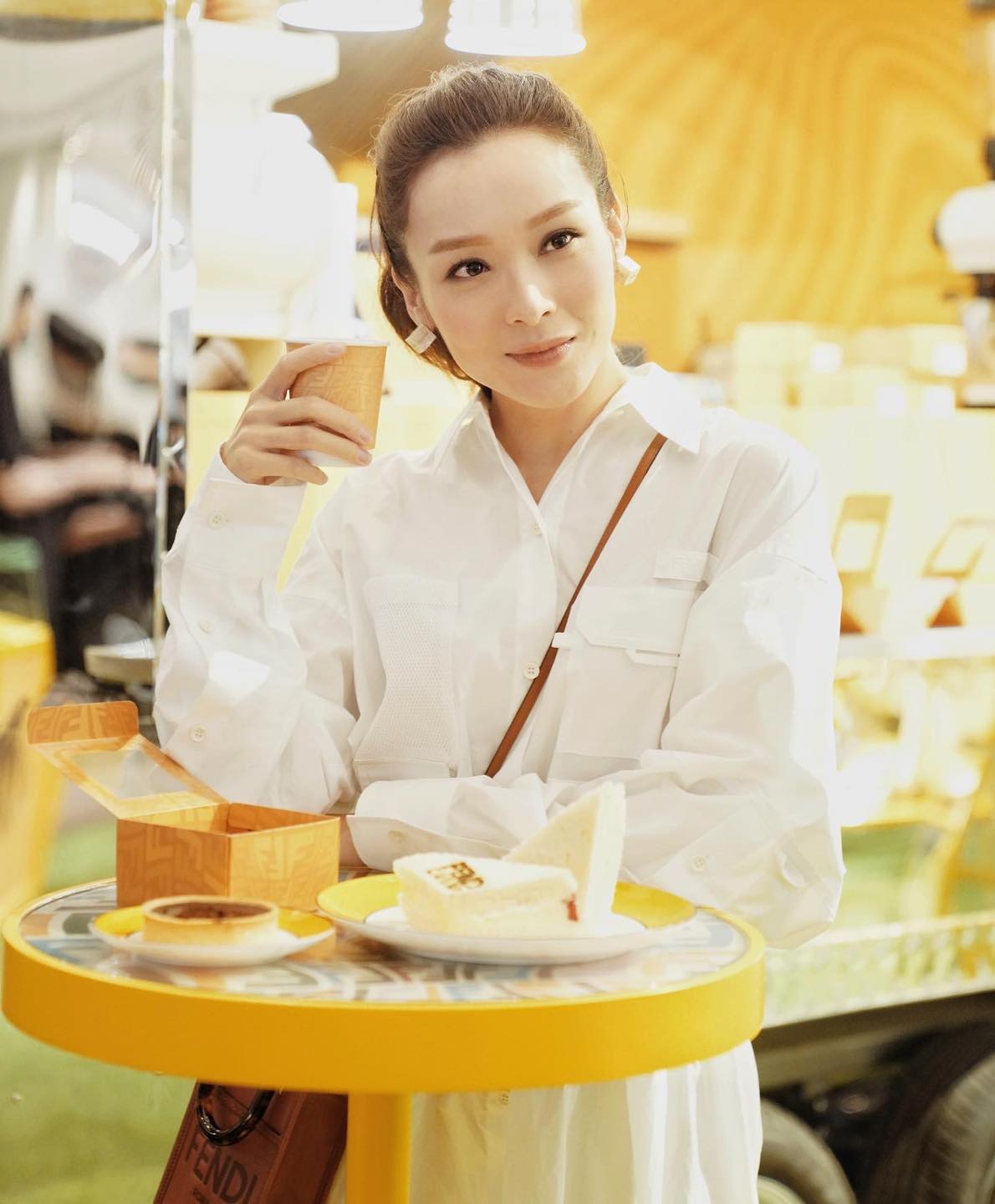 李佳芯承認有人追