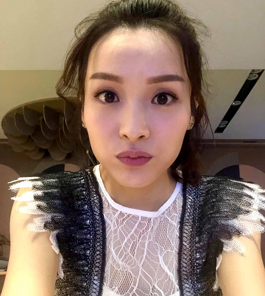 李佳芯事業有起色