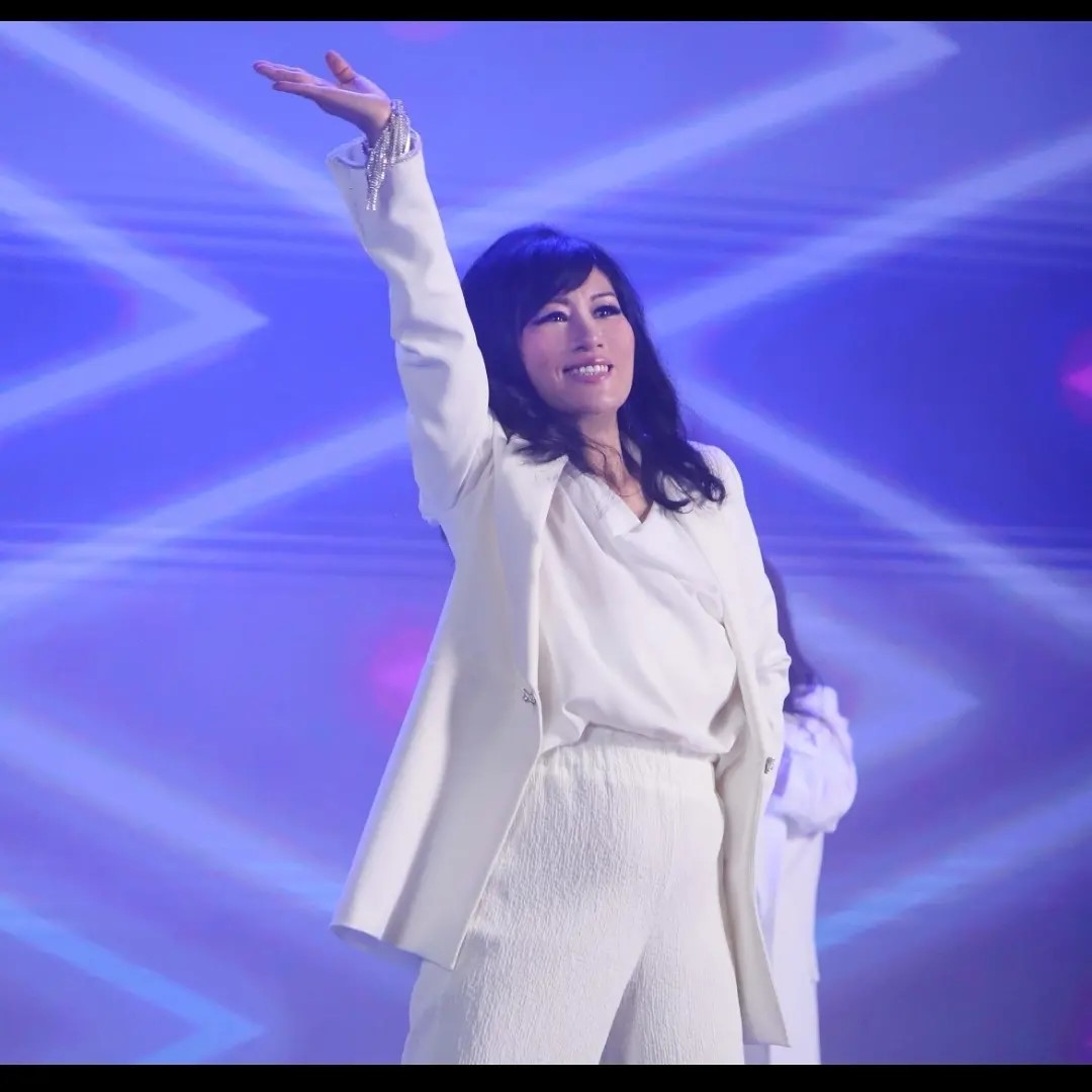 七仙羽憑著她的獨特口音以及三寸不爛之舌大受歡迎