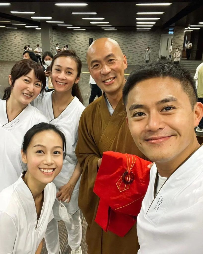 黃心穎現身慈山寺法會洗滌心靈