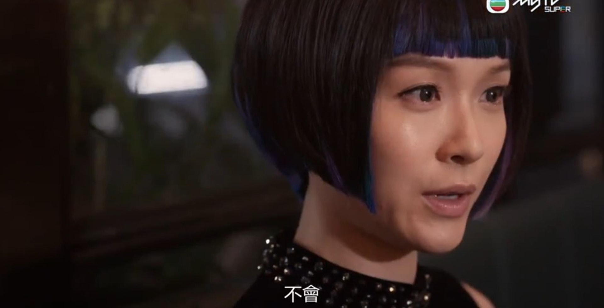 Ali眼神凌厲